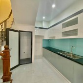 Tôi cần bán gấp căn chung cư mi ni Khương Đình, DT 75m, 7 tầng, giá 11.8 tỷ